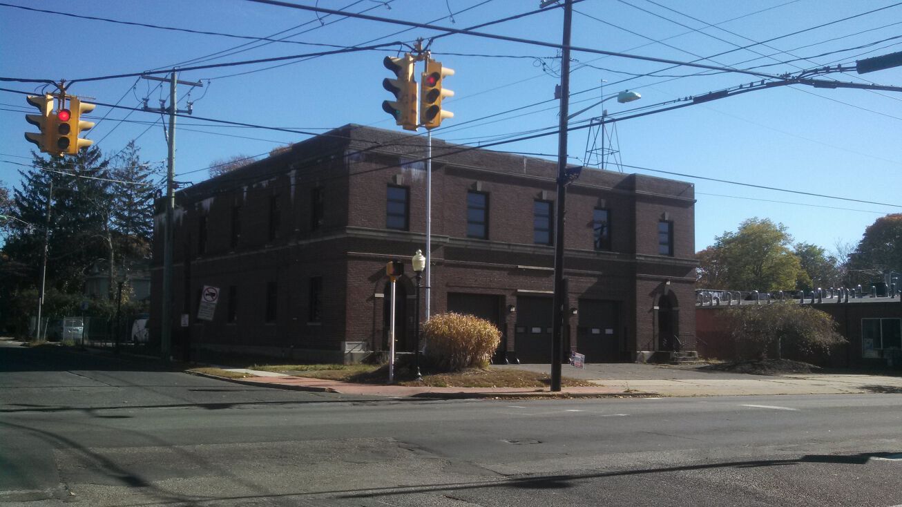 96 Carleton Ave, Central Islip, NY 11722