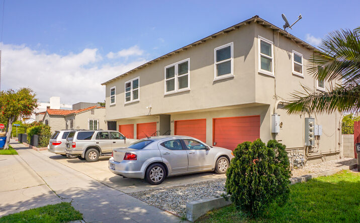 Pictures of Multifamily property located at 600 S Eucalyptus Ave, Inglewood, CA 90301 for comps - image #1