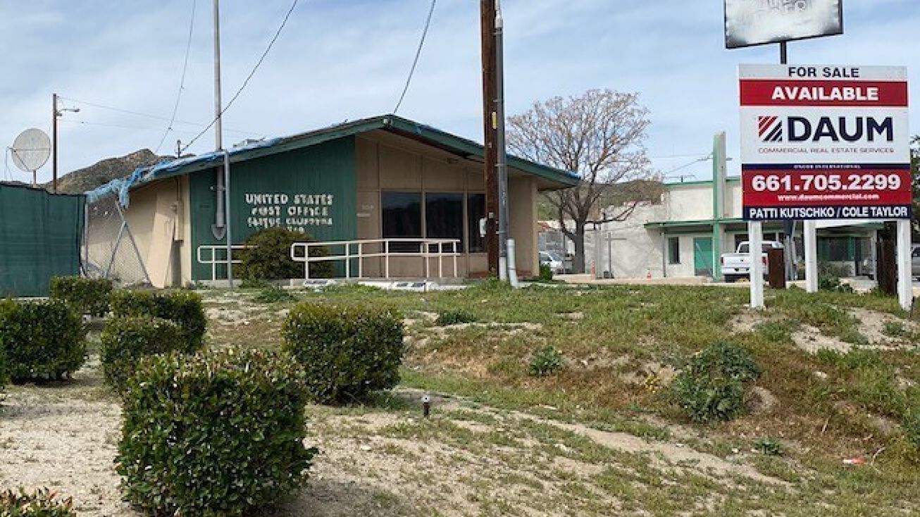 31519 Castaic Rd, Castaic, CA 91384