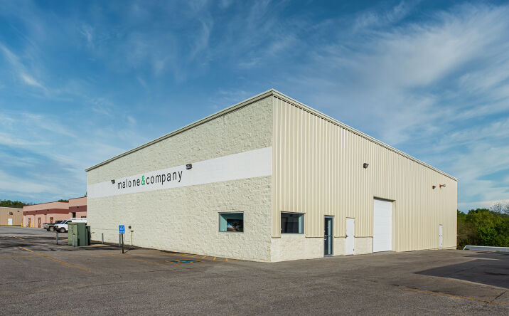 Pictures of Office, Industrial property located at 1112 Applewood Drive, Papillion, NE 68046 for comps - image #1