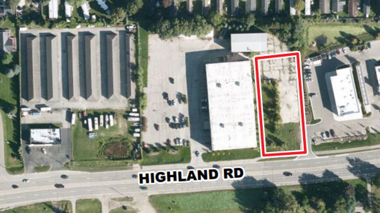 9434 Highland Rd, White Lake charter Township, MI 48386