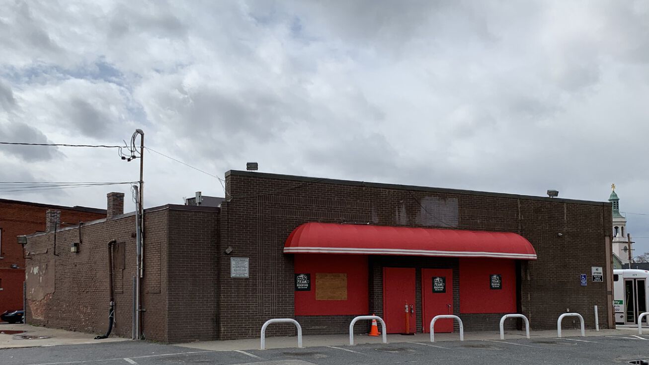 428 Waverly St, Framingham, MA 01702