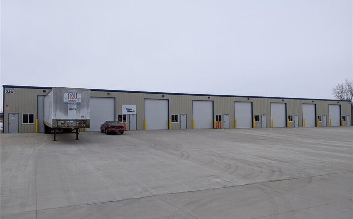 Pictures of Office property located at 326 44th Street 200, Marion, IA 52302 for comps - image #1