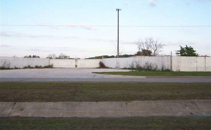 Pictures of Land property located at 5300 BURKE RD., PASADENA, TX 77505 for sales - image #1