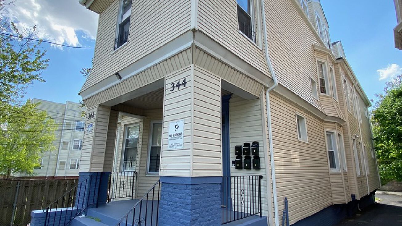 342 Irvine Turner Blvd, Newark, NJ 07108