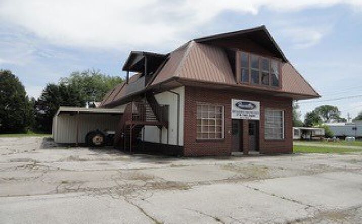 Pictures of Industrial property located at 510 S Dixie St, Horse Cave, KY 42749 for sales - image #1