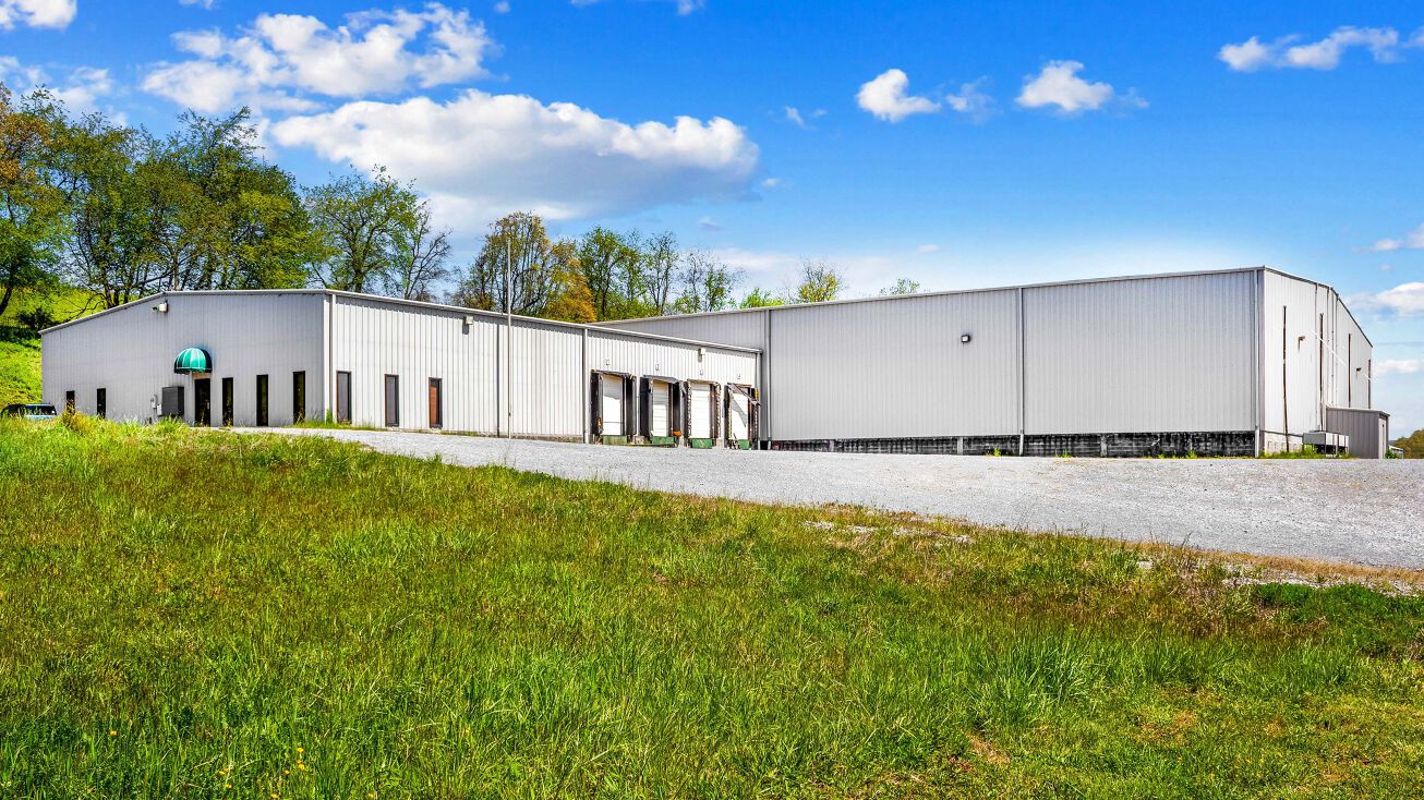 26609 Newbanks Rd, Abingdon, VA 24210