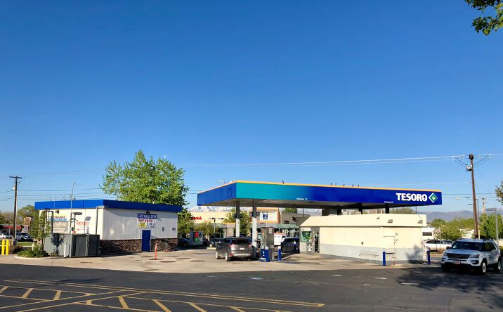 Pictures of Retail property located at 9401 700 E, Sandy, UT 84070 for comps - image #1