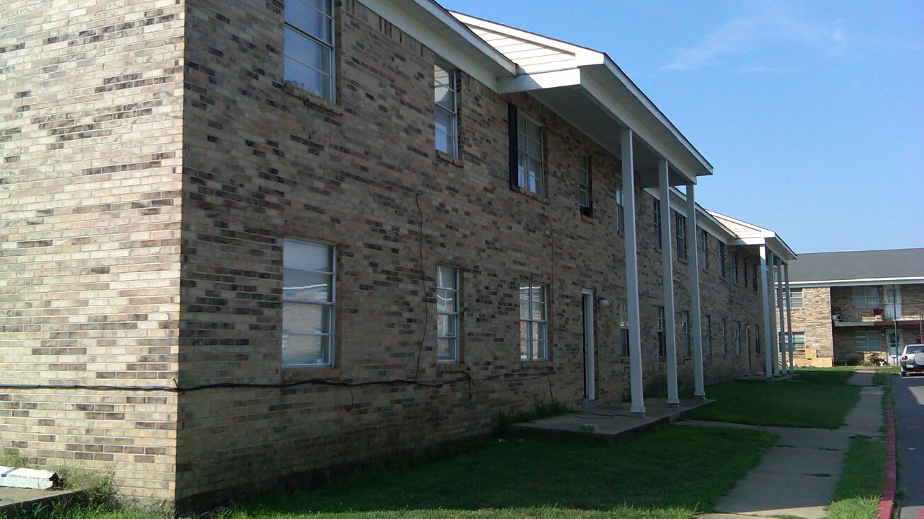 2105 St John Ave, Dyersburg, TN 38024