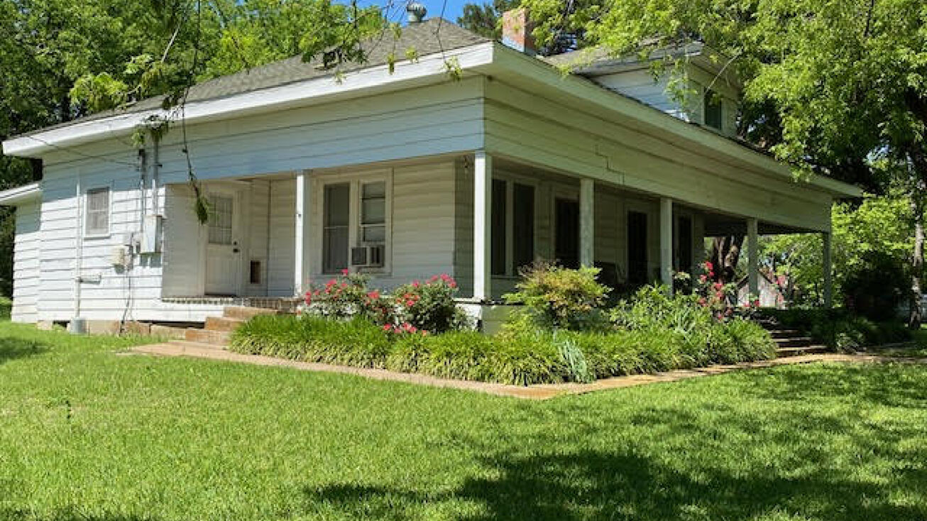 7401 Liberty Grove Rd, Rowlett, TX 75089