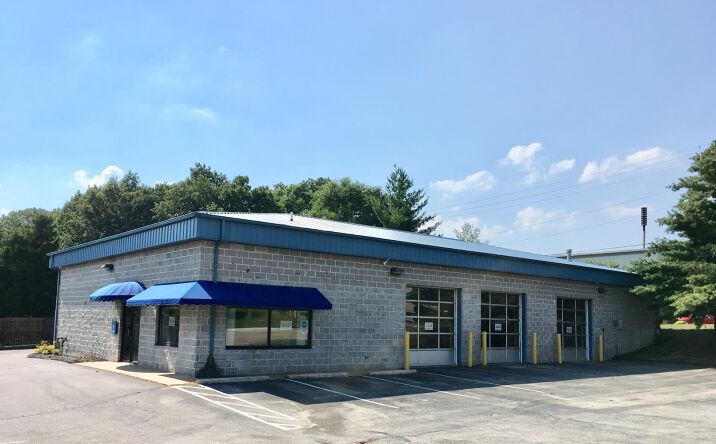 Pictures of Retail property located at 909 N. Main St, O’Fallon, MO 63366 for comps - image #1