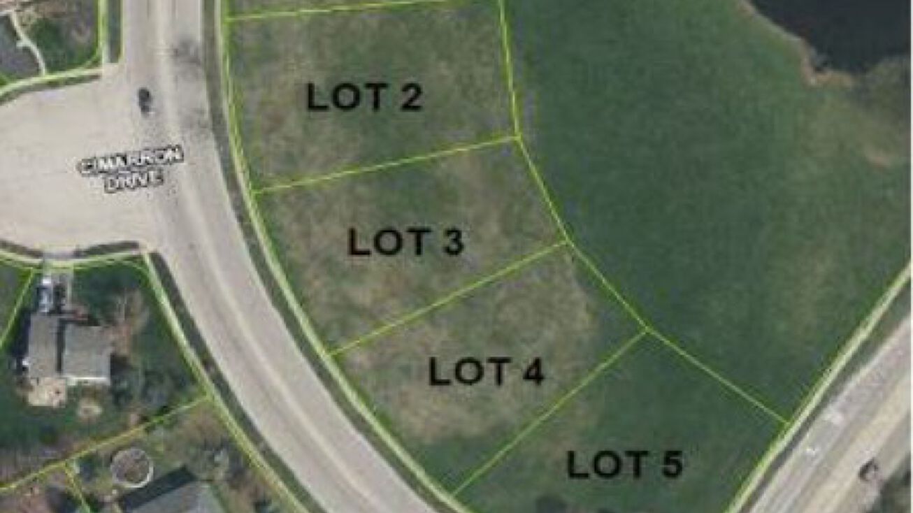 Cimarron Dr, Cary, IL 60013