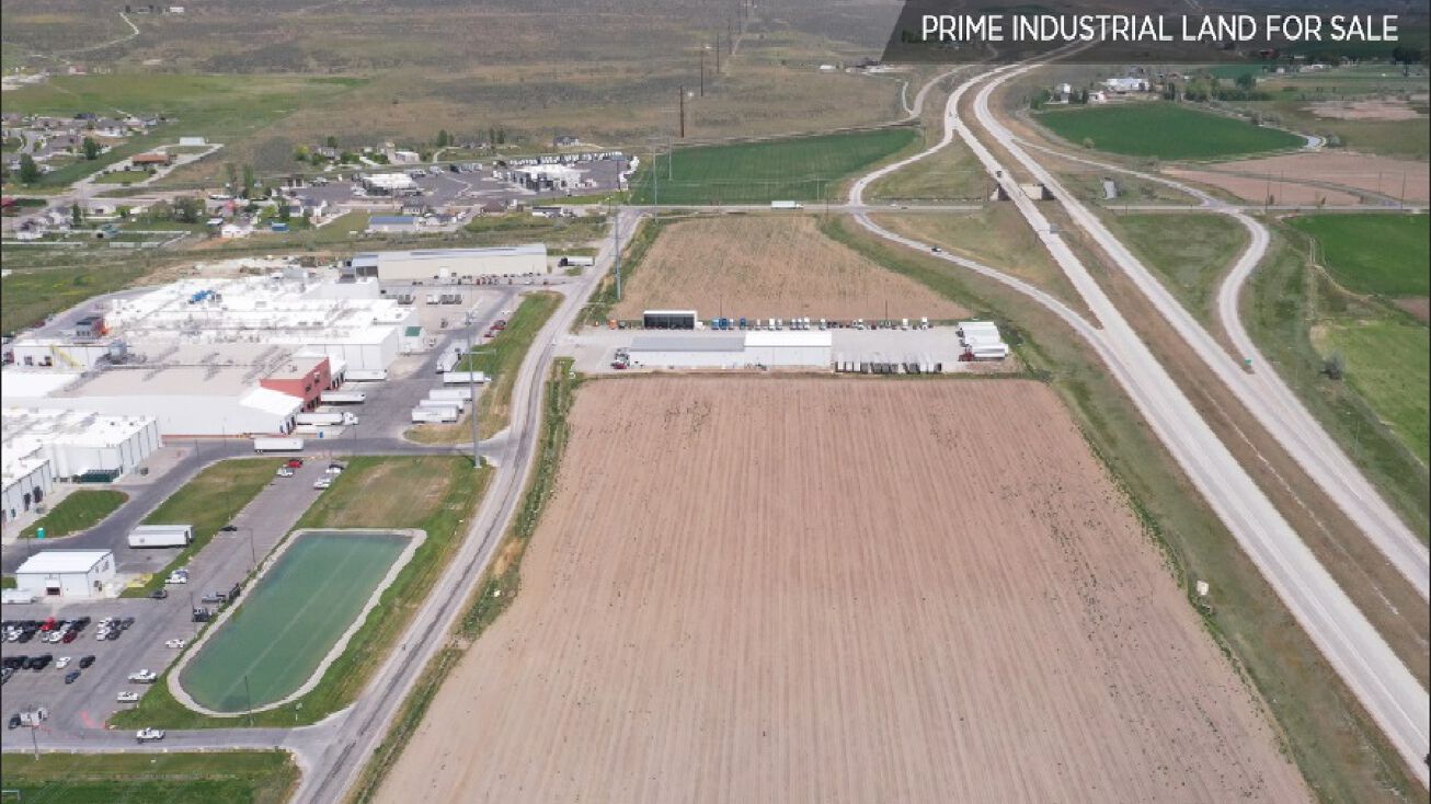 748 N 2000 W, Tremonton, UT 84337