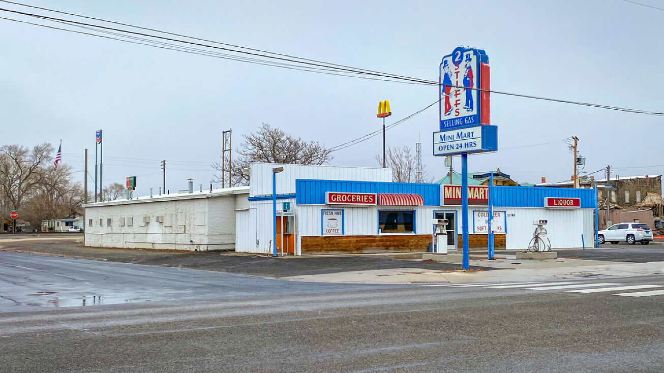 1080 Cornell Ave, Lovelock, NV 89419