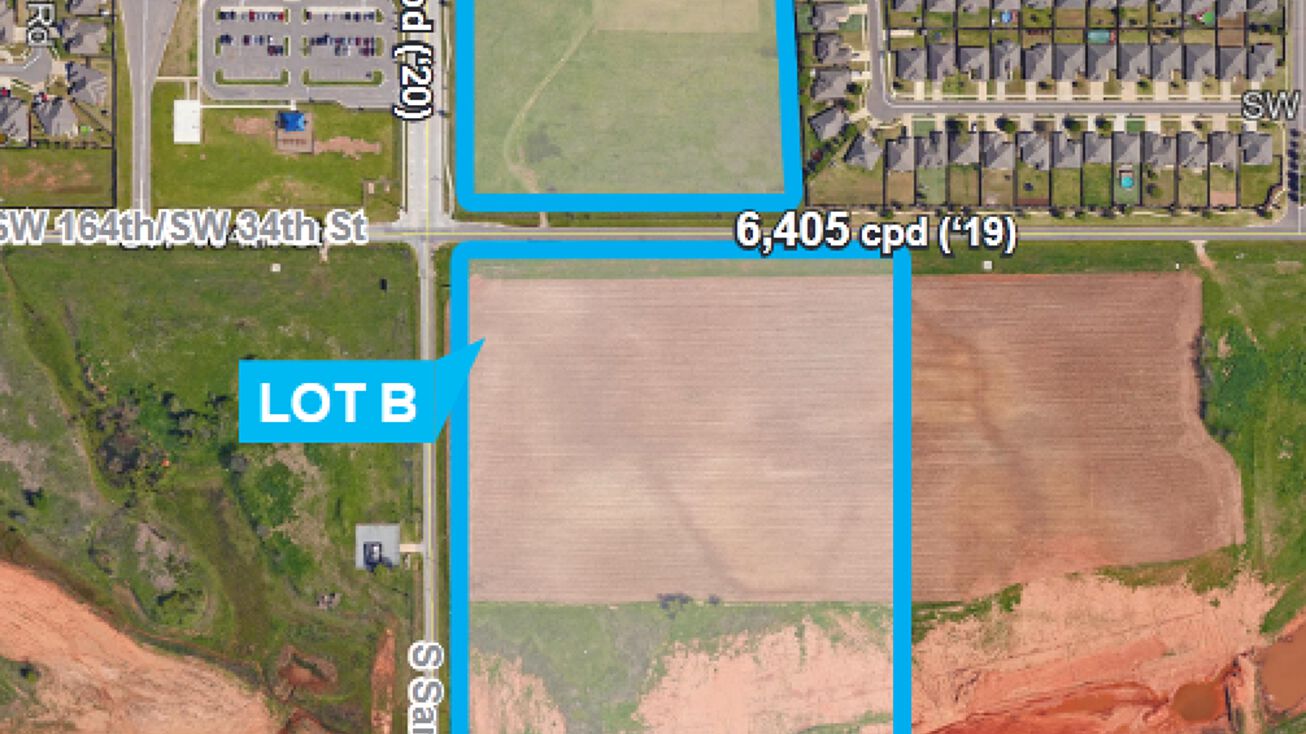 NEC SW 34th and S Santa Fe, Moore, OK 73160