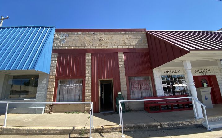 Pictures of Mixed Use, Office, Retail, Special Purpose property located at 620 W Carl Hubbel Blvd, Meeker, OK 74855 for sales - image #1