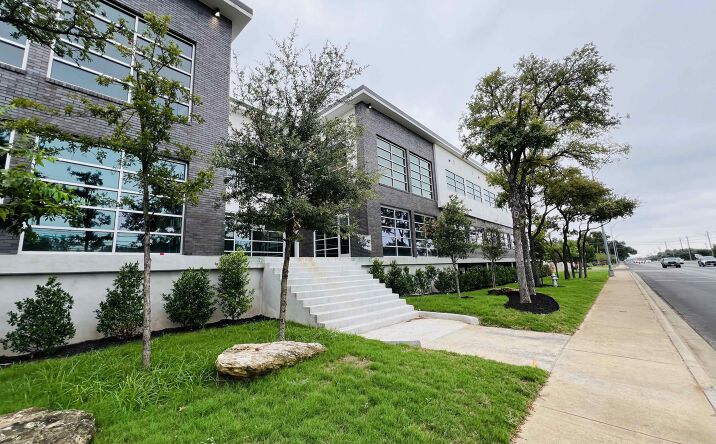 Pictures of Office property located at 8701 Menchaca Rd, Austin, TX 78748 for sales - image #1