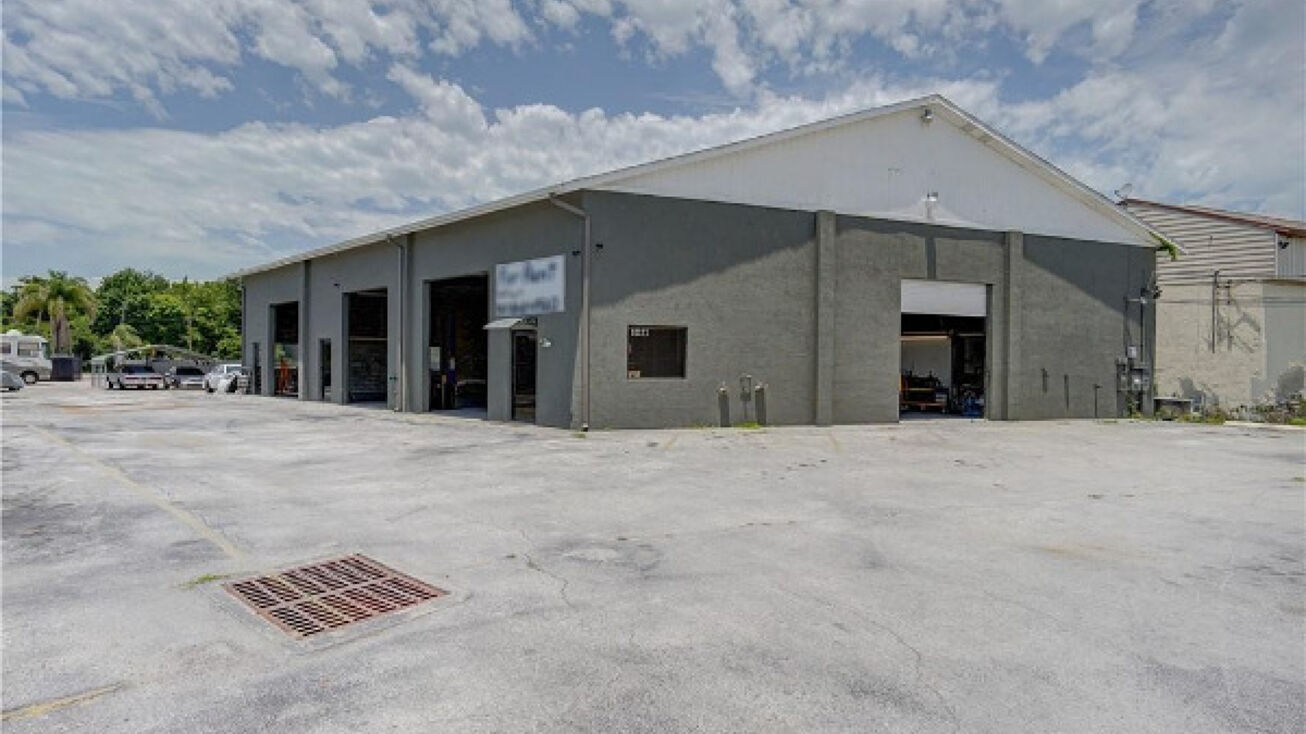 10121 Ridgeway Drive, Port Richey, FL 34668