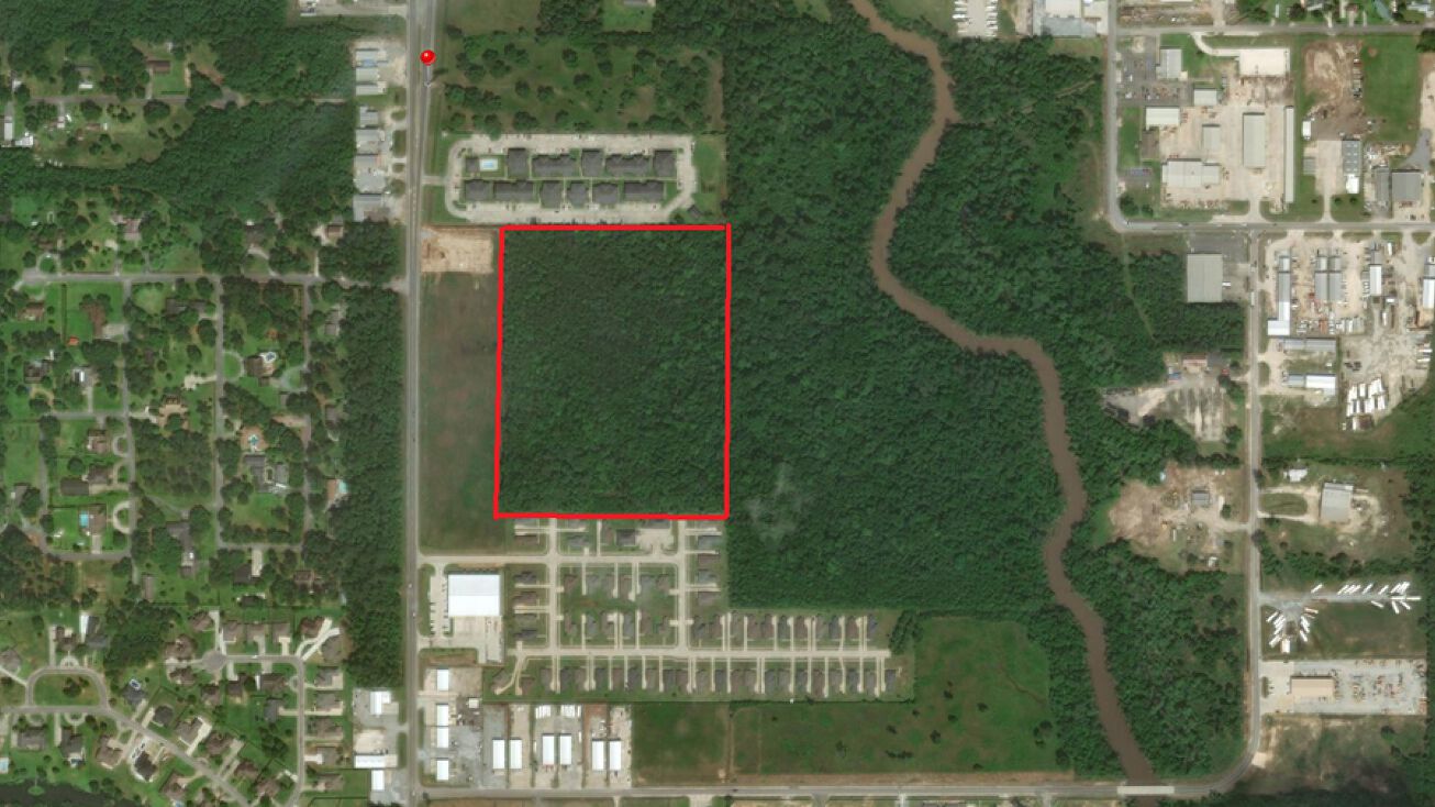 S. Beglis Pkwy, Sulphur, LA 70665