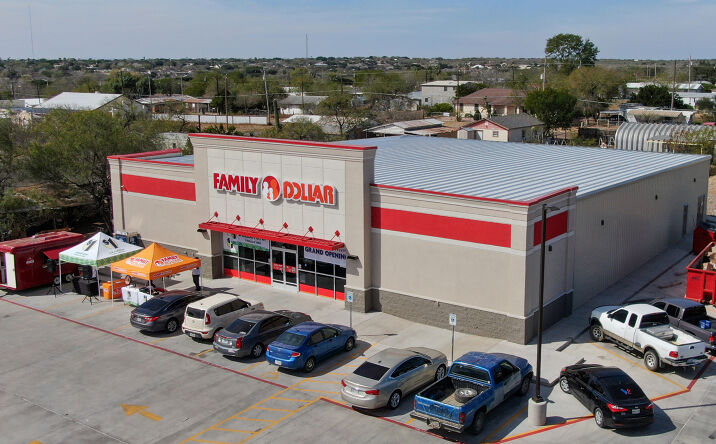 Pictures of Retail property located at 1343 10th St, Zapata, TX 78076 for comps - image #1