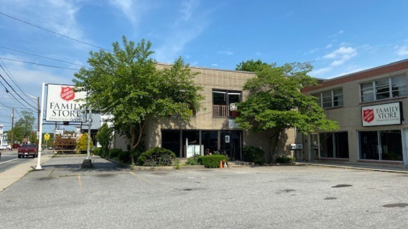 1895 Smith Street, North Providence, RI 02911