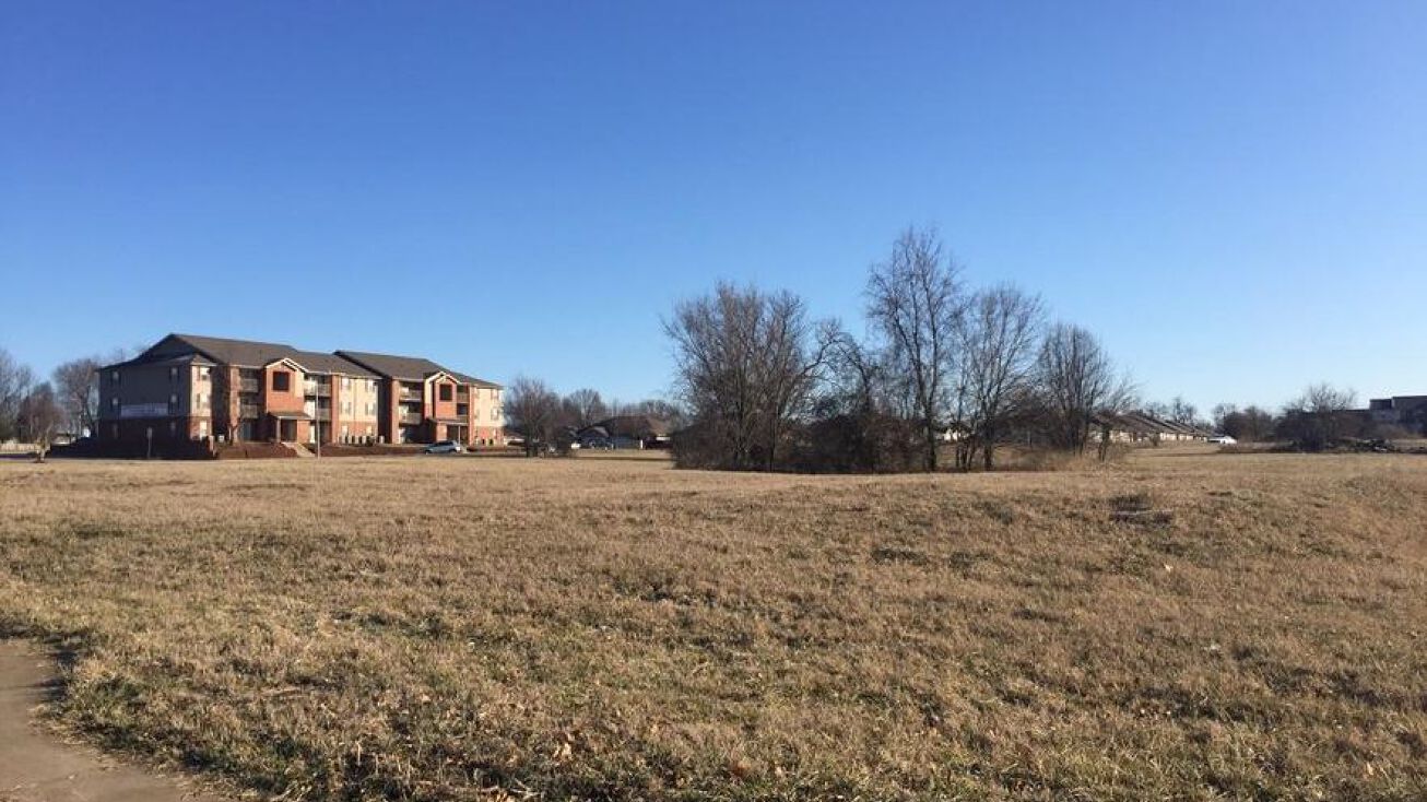 2620 W Grand St, Springfield, MO 65802