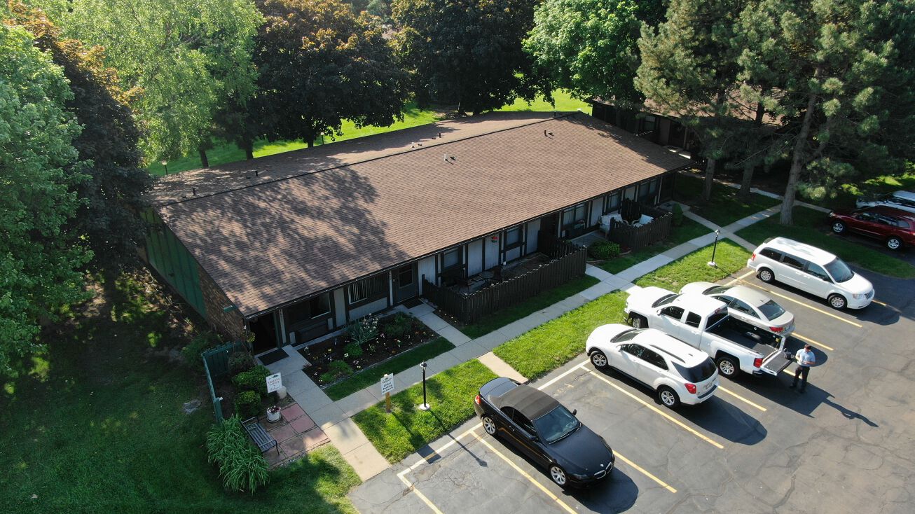 4651 Clayborne Dr, Kalamazoo, MI 49009