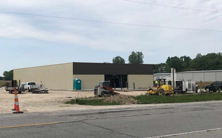 Pictures of Retail property located at 1107 Bowling Green Rd E, Bradner, OH 43406 for comps - image #1
