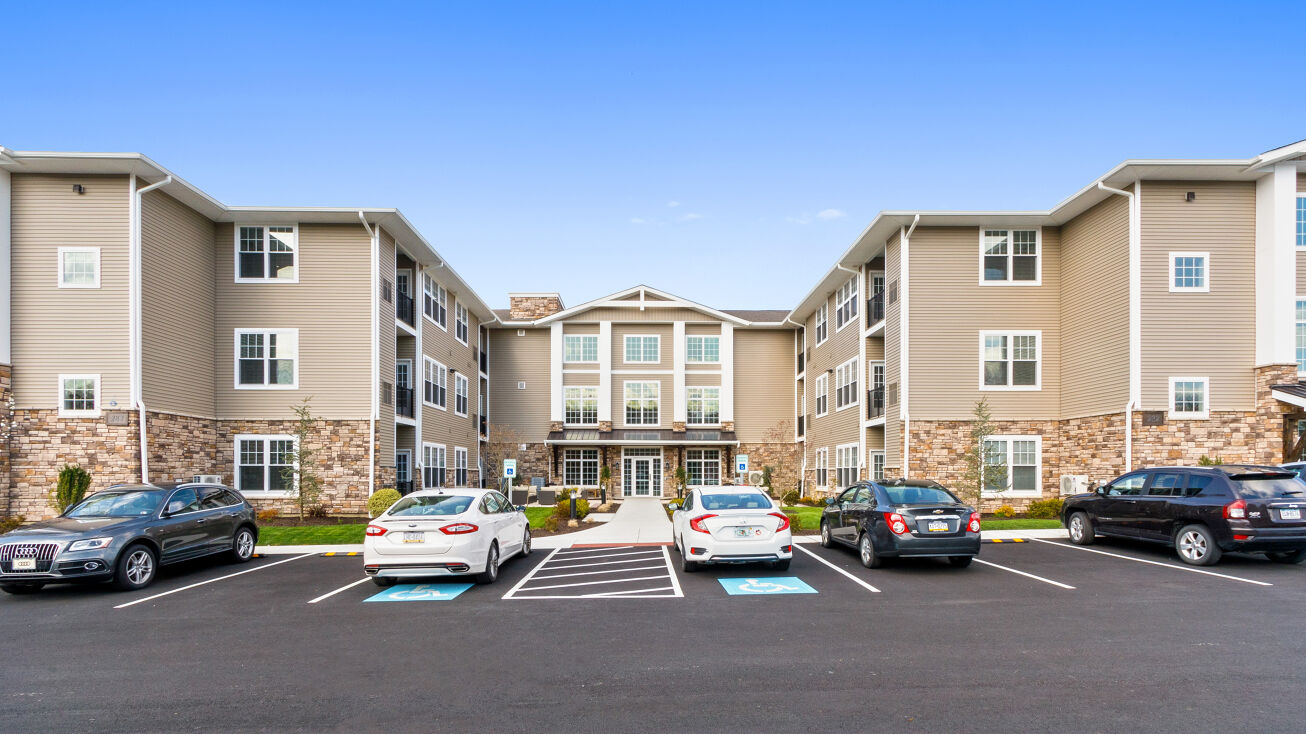 282 N Walnut St, Bath, PA 18014