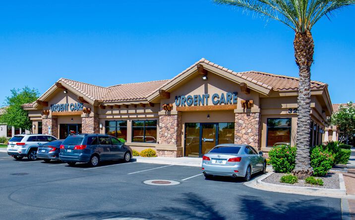 Pictures of Retail property located at 3200 S. Gilbert Rd., Chandler, AZ 85286 for comps - image #1