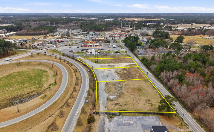 Pictures of Hospitality, Mixed Use, Retail property located at 433 US-70, Selma, NC 27576 for sales - image #1