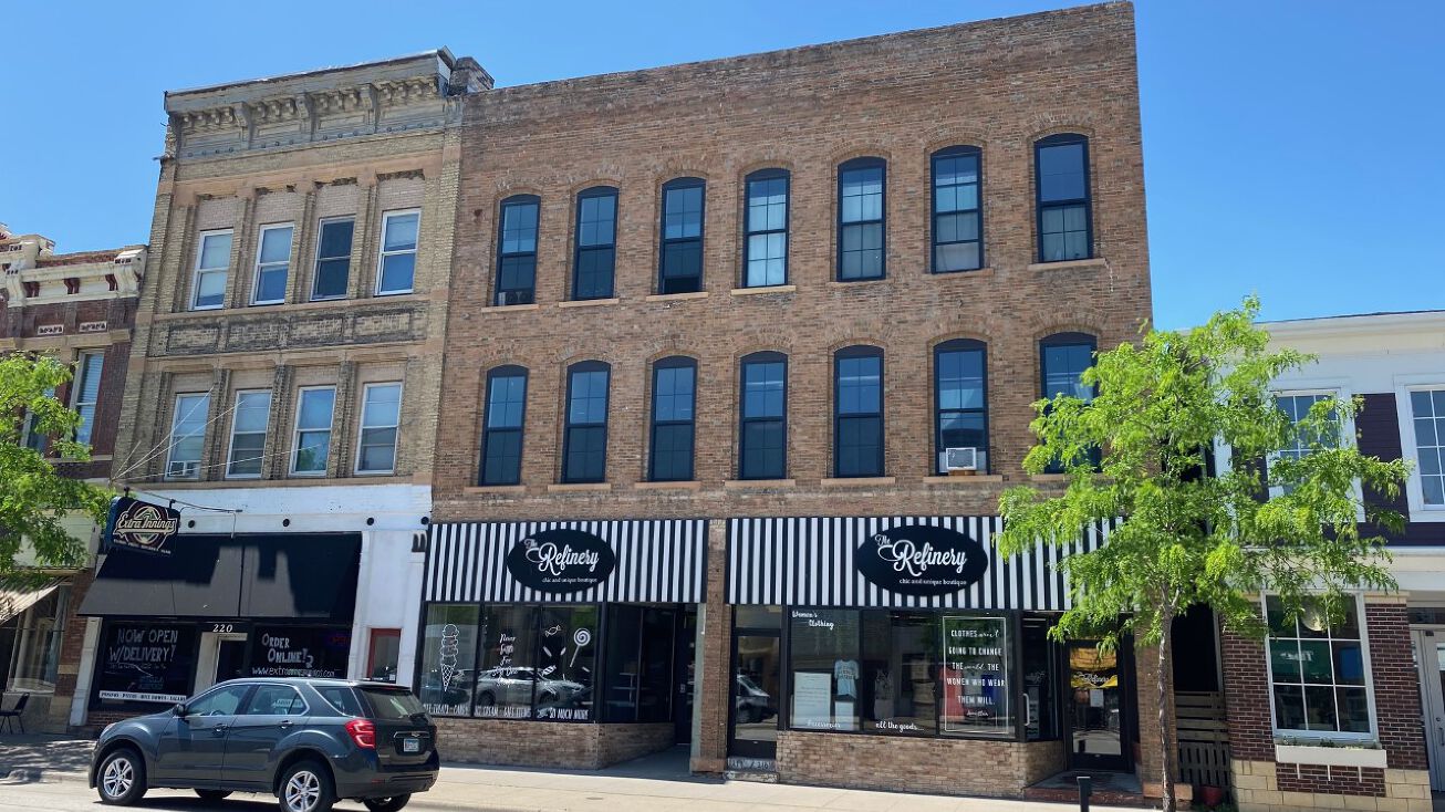 216 218 South Minnesota Ave, St. Peter, MN 56082