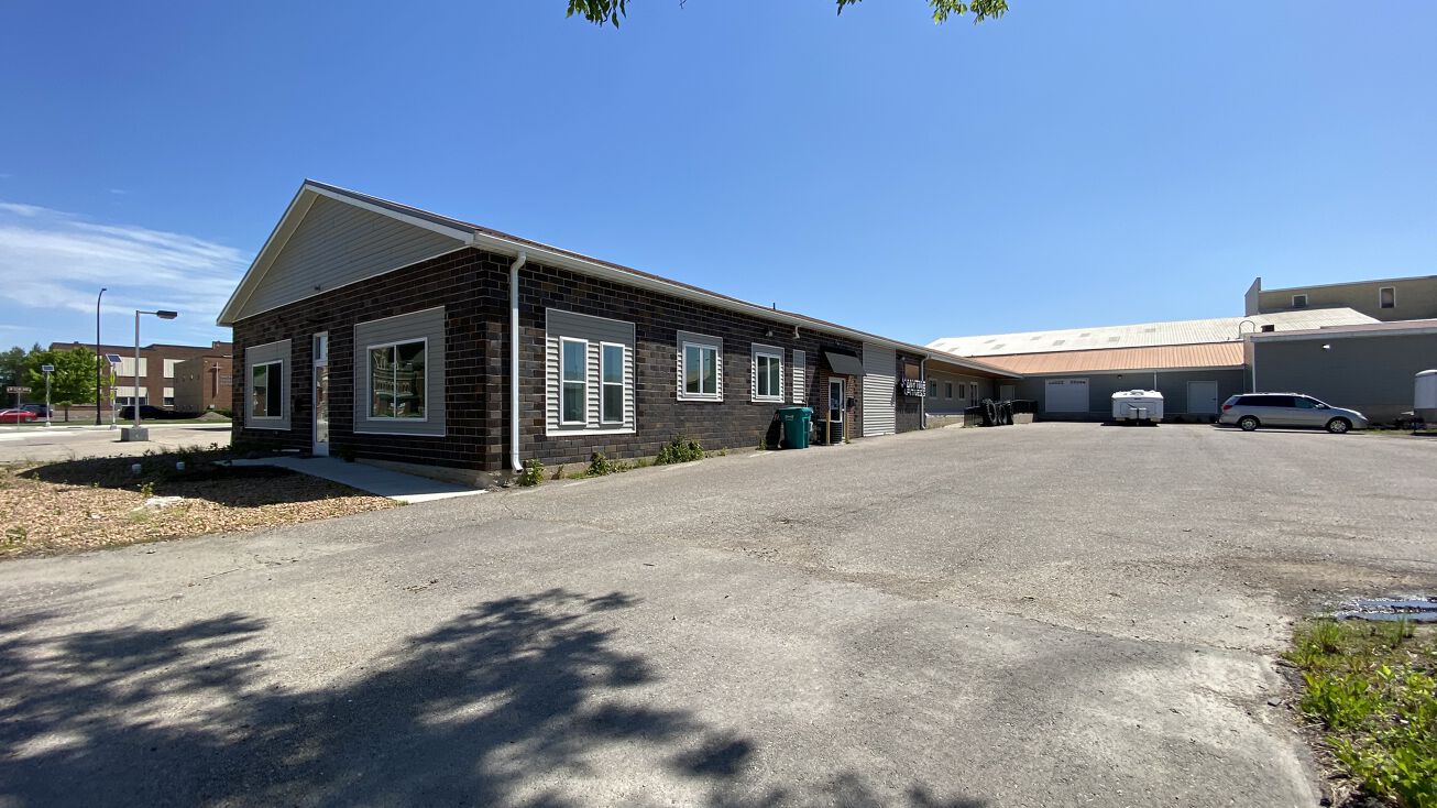 115 4th St SW, Waseca, MN 56093 Office Property for Sale Waseca