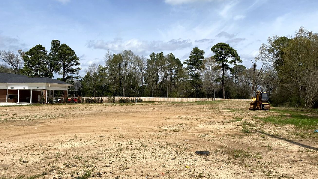 9405 Ellerbe Rd, Shreveport, LA 71106