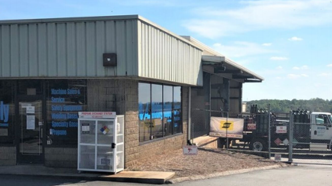 1590 Athens Hwy, Gainesville, GA 30507