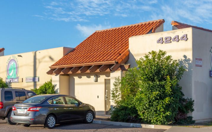 Pictures of Office property located at 4244 N 19th Avenue, Phoenix, AZ 85015 for comps - image #1