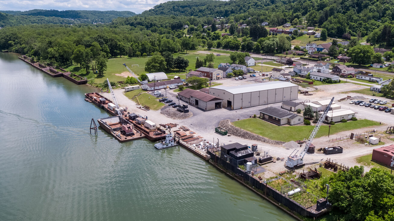 22 Wharf St, Dunlevy, PA 15432