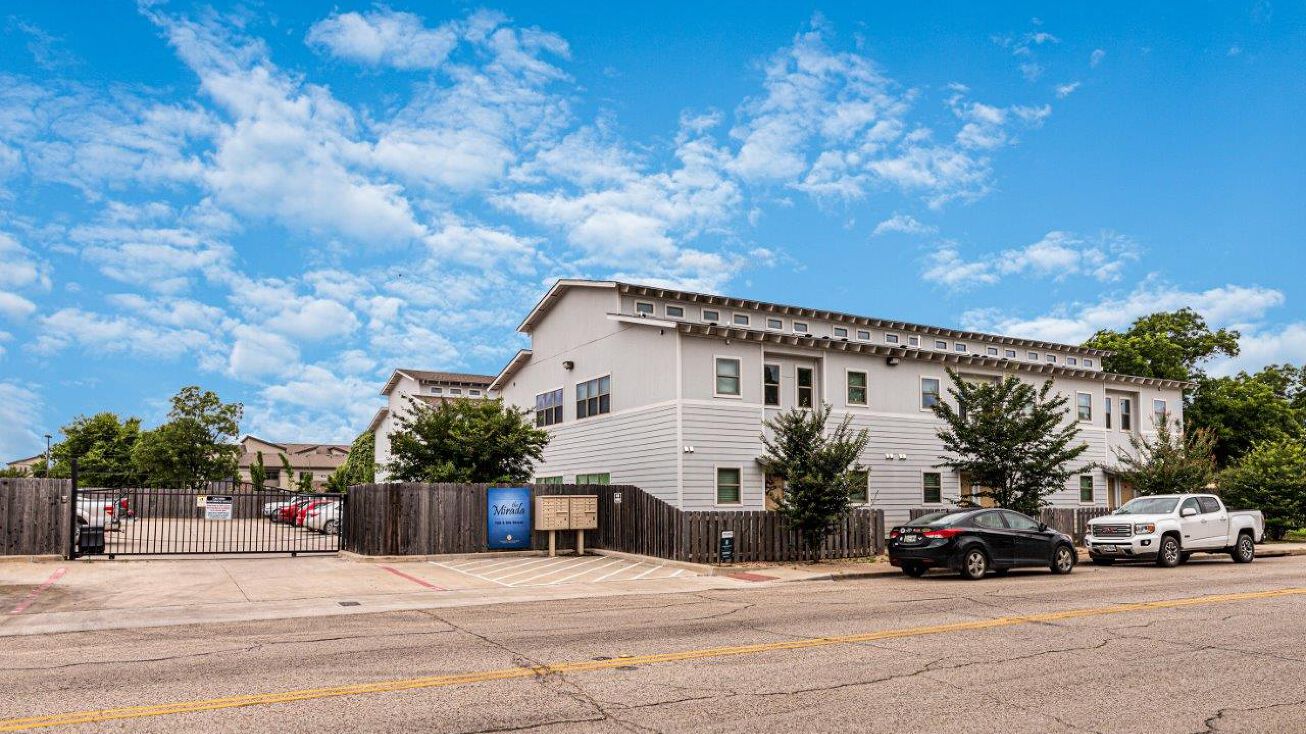 709 S 6th St, Waco, TX 76706