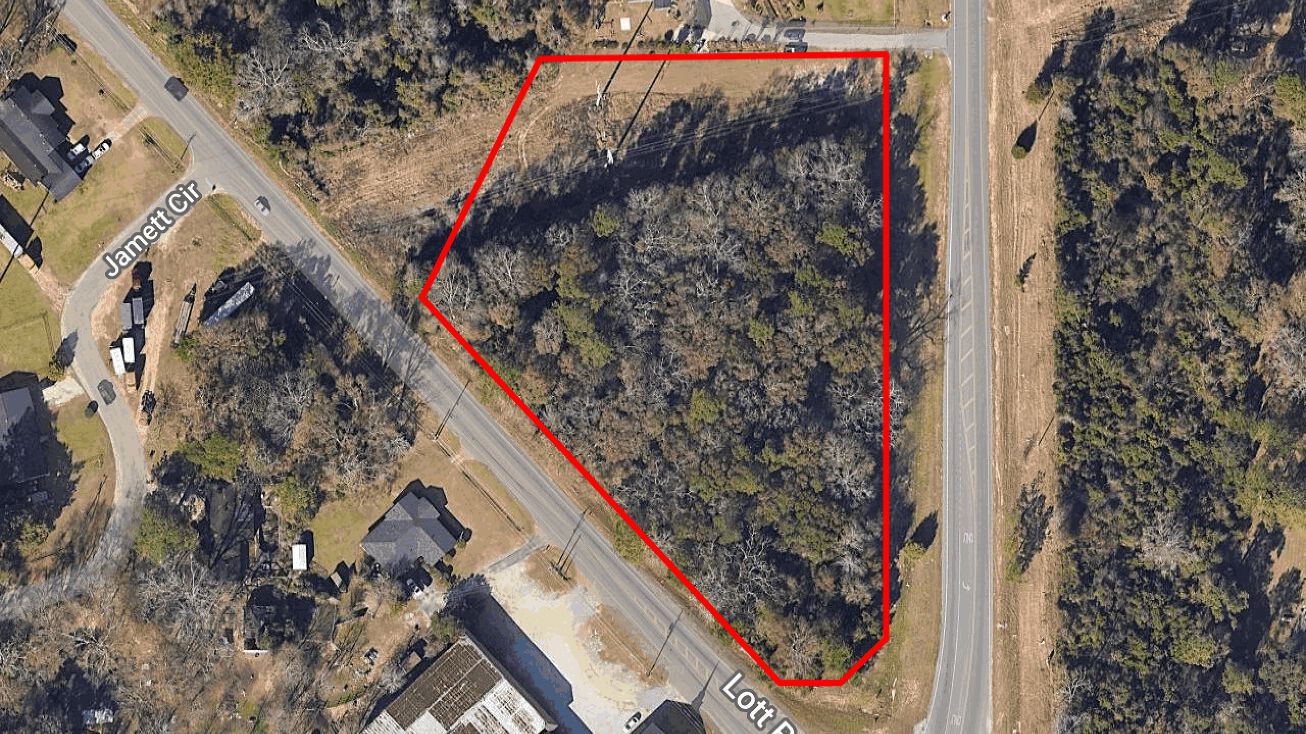 Pictures of Land property located at 3825 Lott Rd, Eight Mile, AL 36613 for sales - image #1