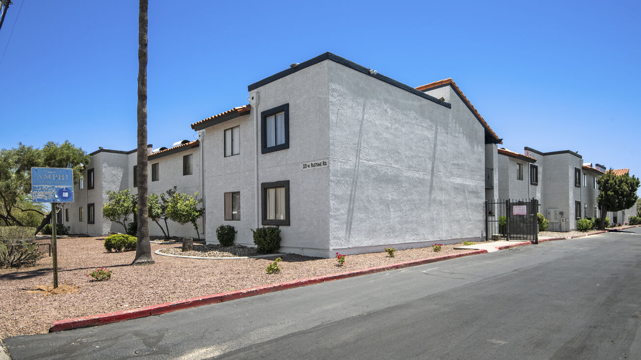 331 W Pastime Rd, Tucson, AZ 85705