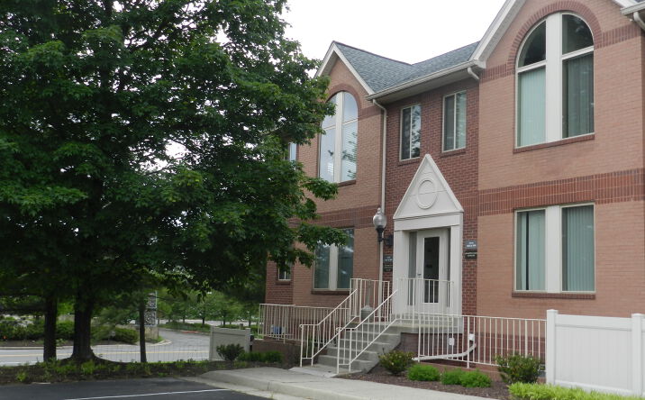 Pictures of Office property located at 22648 Glenn Drive Unit 201, Sterling, VA 20164 for sales - image #1