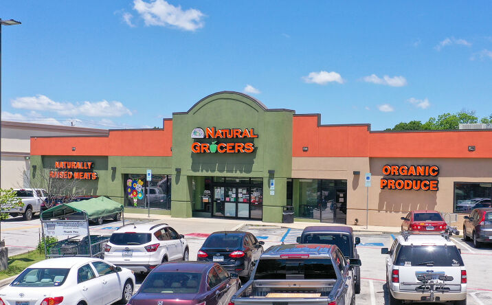 Pictures of Retail property located at 110 W University Dr, Denton, TX 76201 for comps - image #1