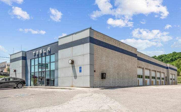 Pictures of Retail property located at 1110 Woodbury Ave, Council Bluffs, IA 51503 for comps - image #1