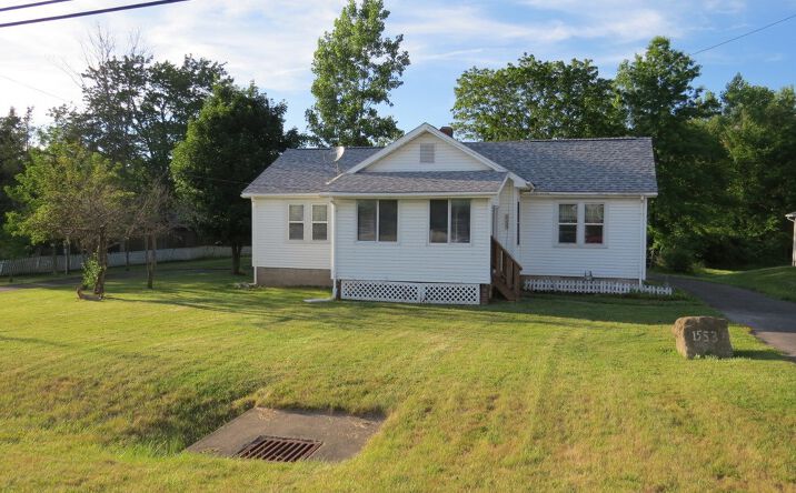 Pictures of Retail, Office, Industrial property located at 1553 Medina Rd, Medina, OH 44256 for comps - image #1