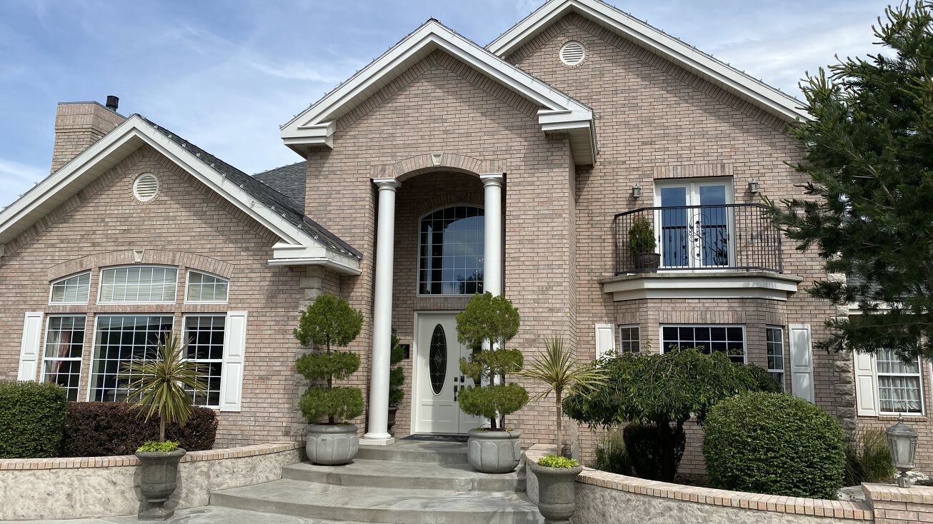 1072 Oasis Rd, Touchet, WA 99360 Hospitality Property for Sale