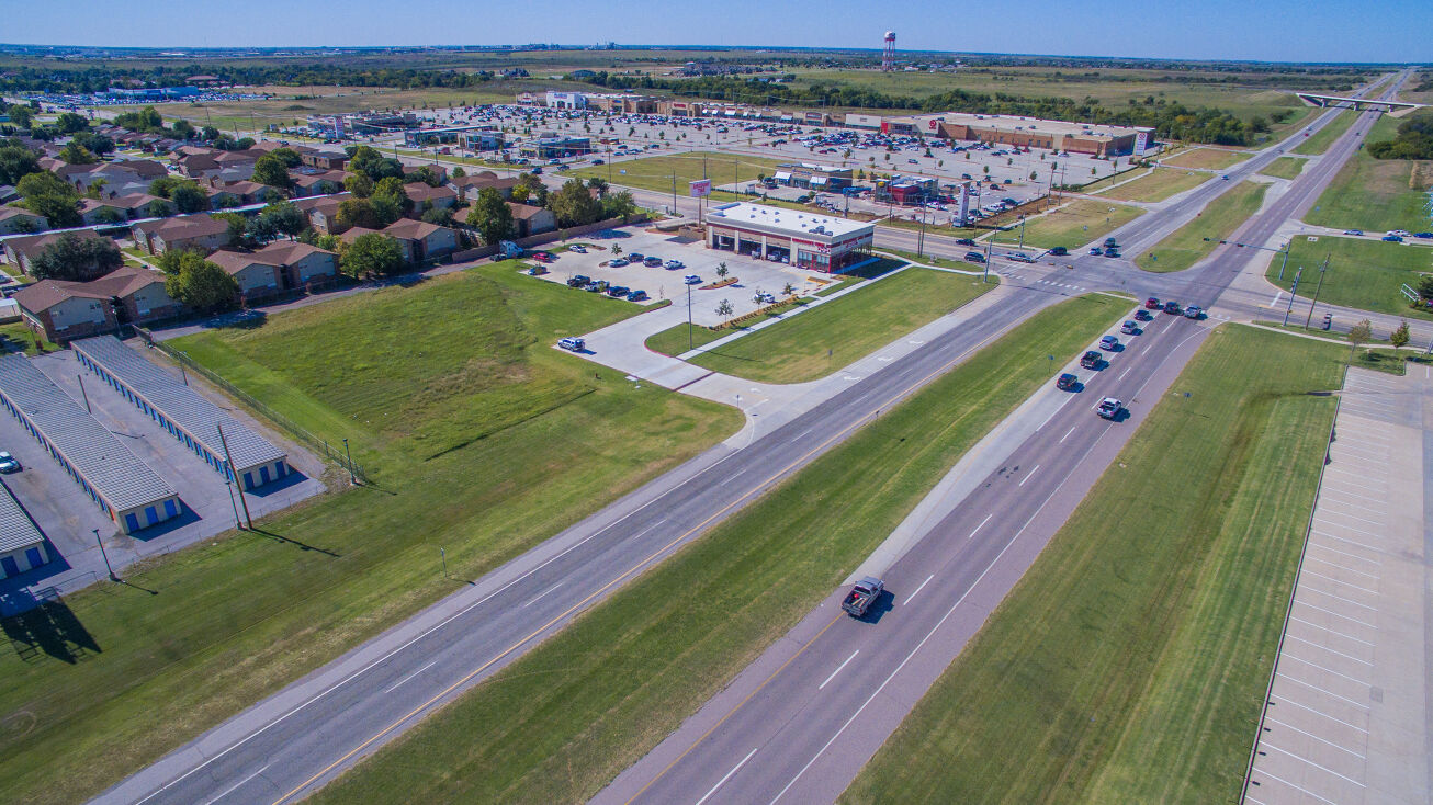Quanah Parker Trlwy & 82nd St. SE/C, Lawton, OK 73505 Land for Sale