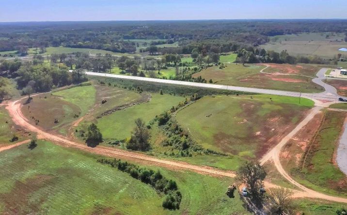 Pictures of Land property located at Hwy 63 (1 Acre), West Plains, MO 65775 for sales - image #1