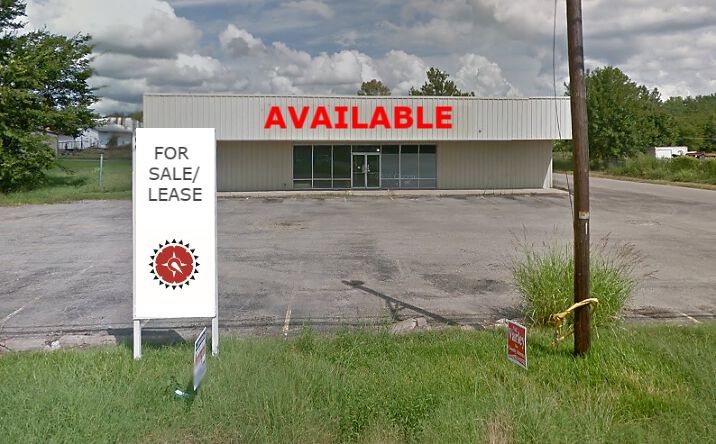 Pictures of Retail property located at 907 E Main St, Clarksville, TX 75426 for sales - image #1