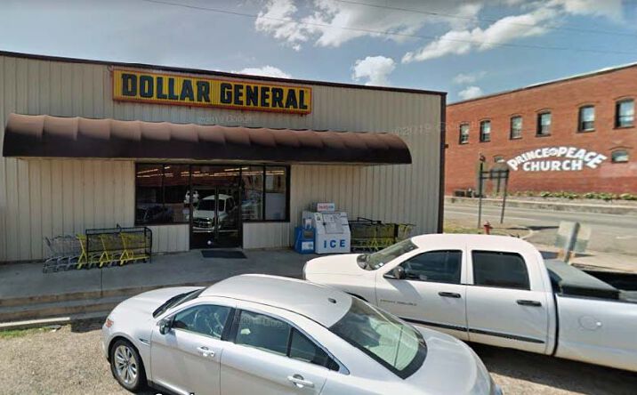 Pictures of Retail property located at 117 Schuman St, Foreman, AR 71836 for sales - image #1