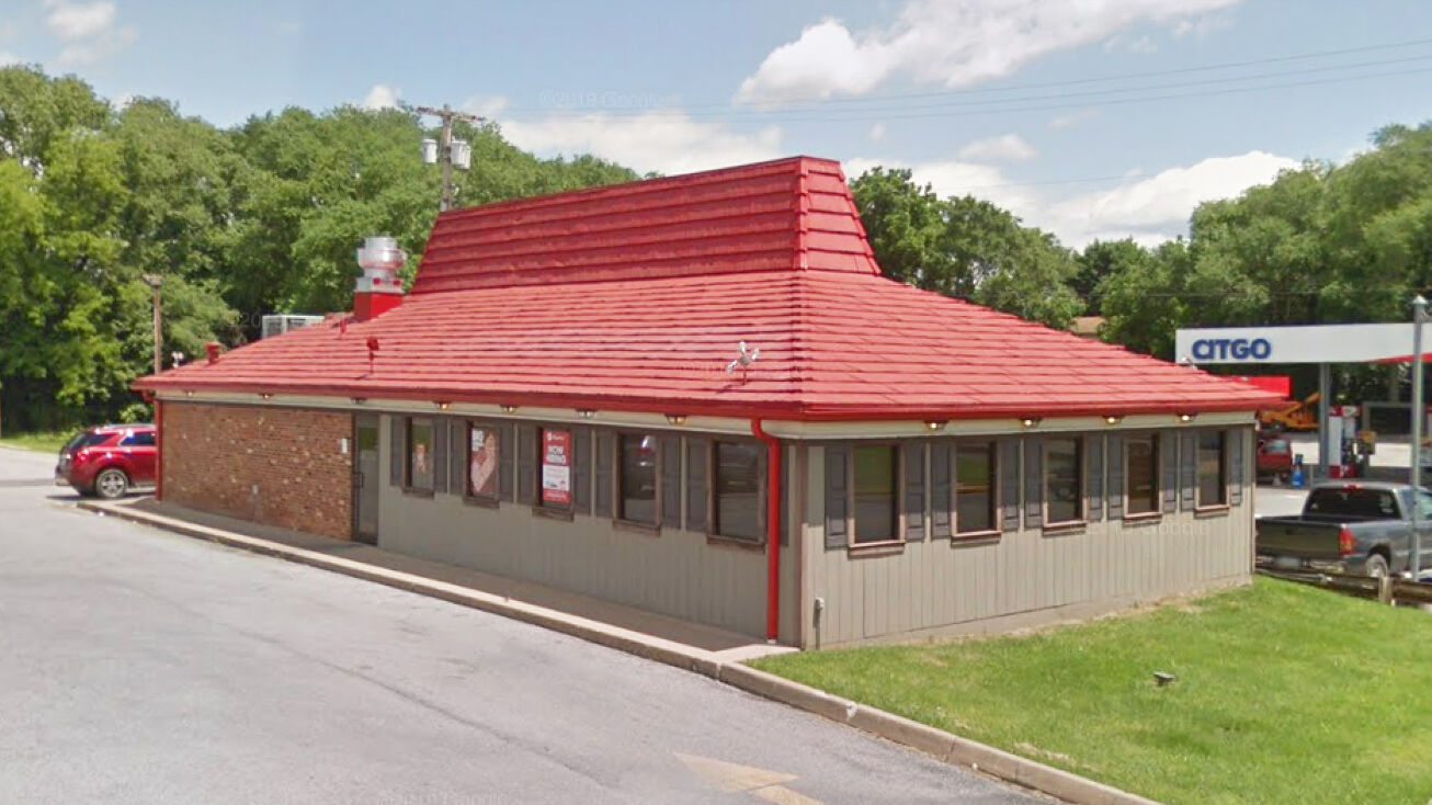 721 E Main St, Luray, VA 22835